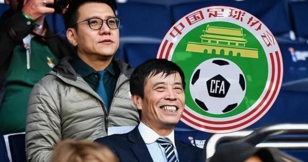 阮奇龙动作合理，足协：黄牌判罚无误