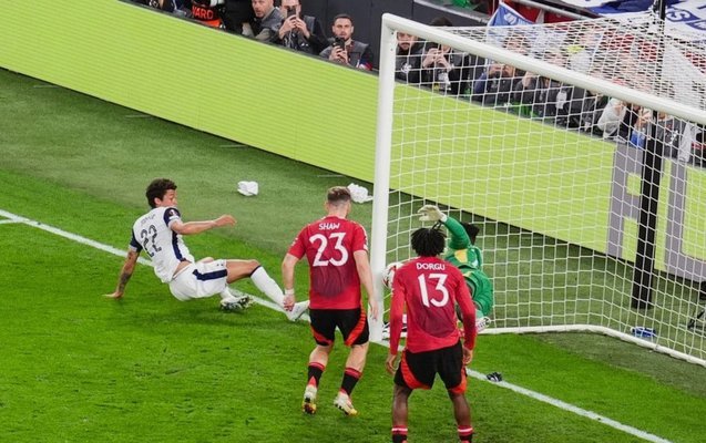 talkSPORT：卡里克更喜欢多尔古踢边锋，想签迪乌夫补左后卫