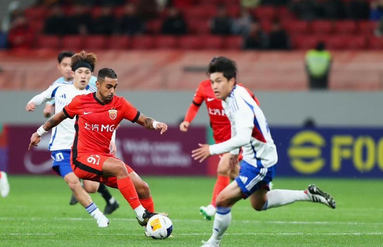 上海海港 vs 浙江队 现场20135球迷见证较量