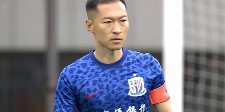 申花前发言人周亮批评久事男篮冲击申花冠军