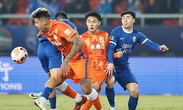 博主：李昂、刘彬彬已与武汉三镇会合，亚姆卡姆未随队出征