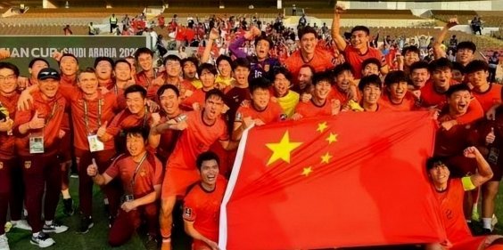 为什么很多中国球迷喜欢日本队，却不喜欢韩国队。